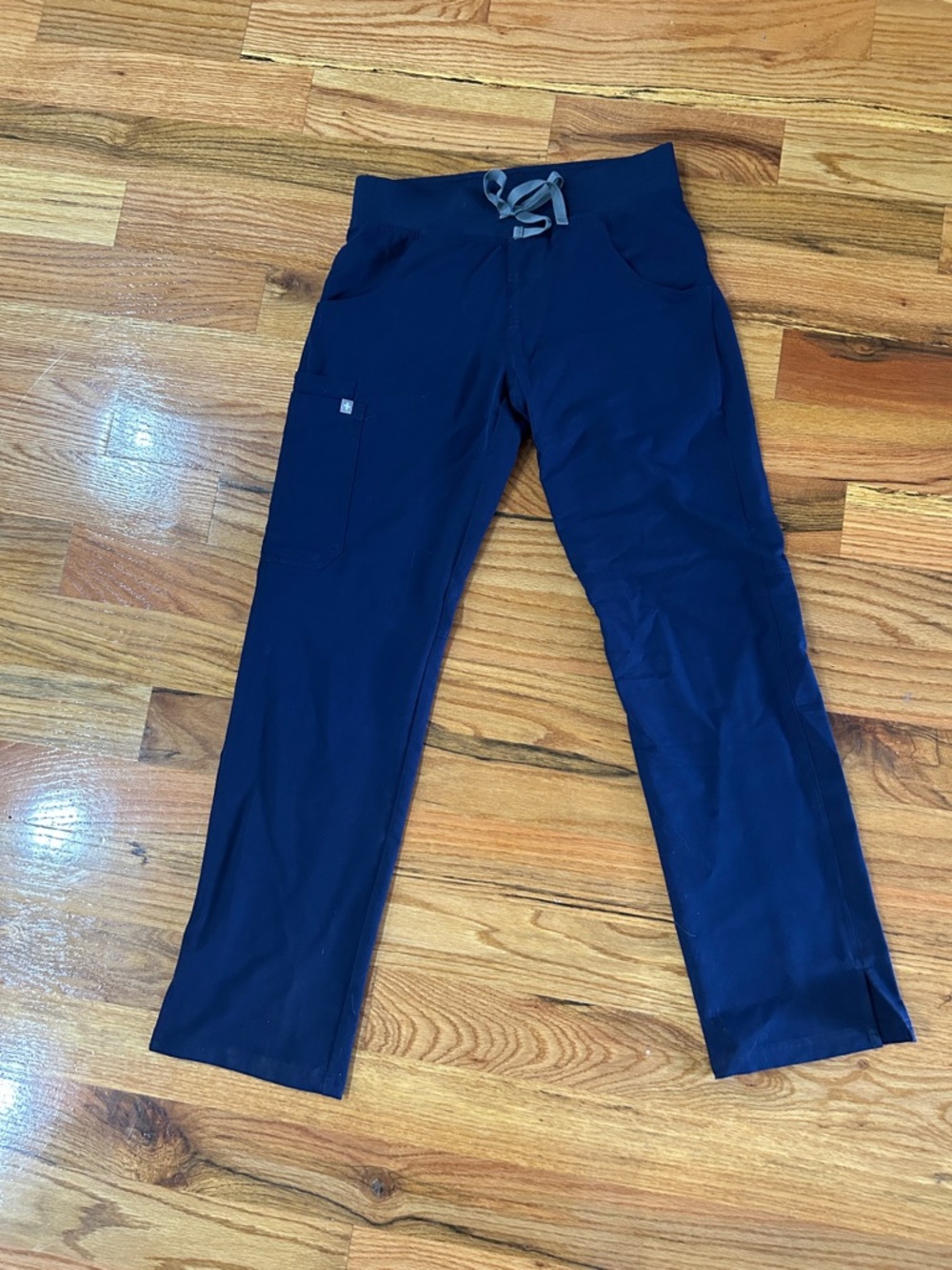 Figs Women’s  Navy Cargo Drawstring Pants